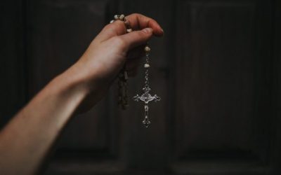How To Use Your Rosary In The Battle Of Prayer