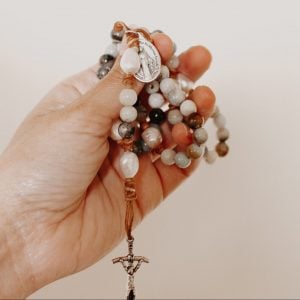 how to pray a rosary better